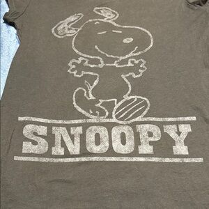 Peanuts Snoopy Graphic Tee - Charcoal Gray